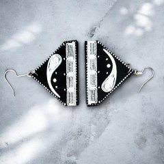 Серьги-тюбетейки черно-белые